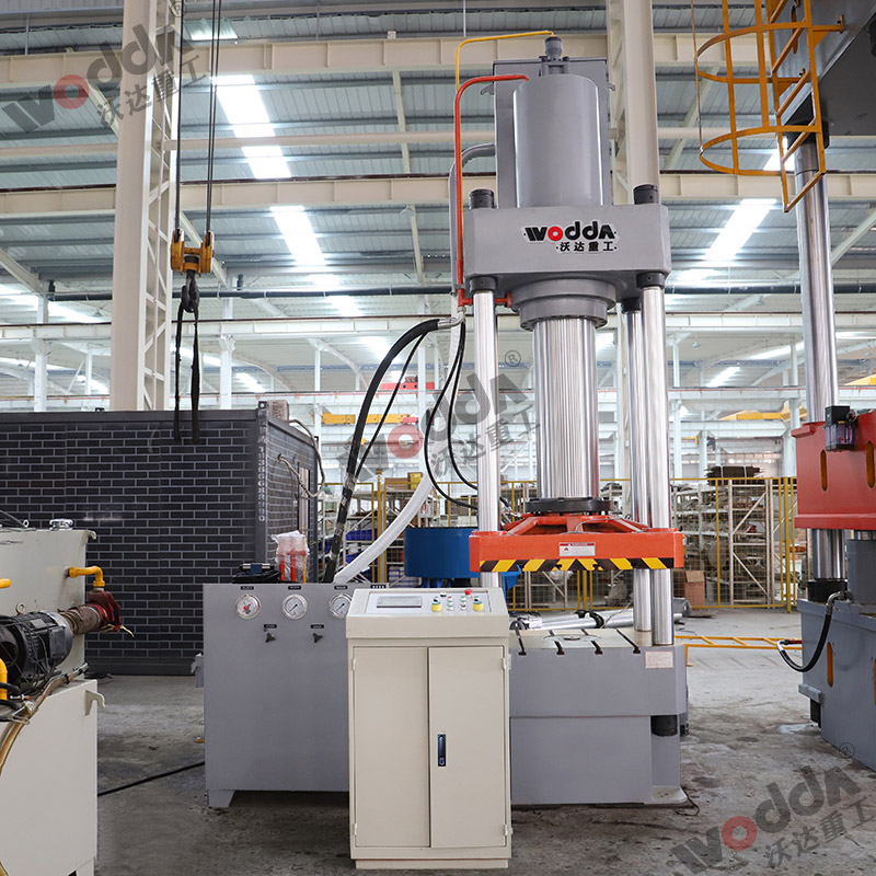 四柱液压机 四柱液压机