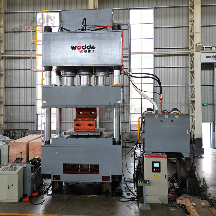 1500吨四柱液压机带液压垫 1500吨四柱液压机带液压垫