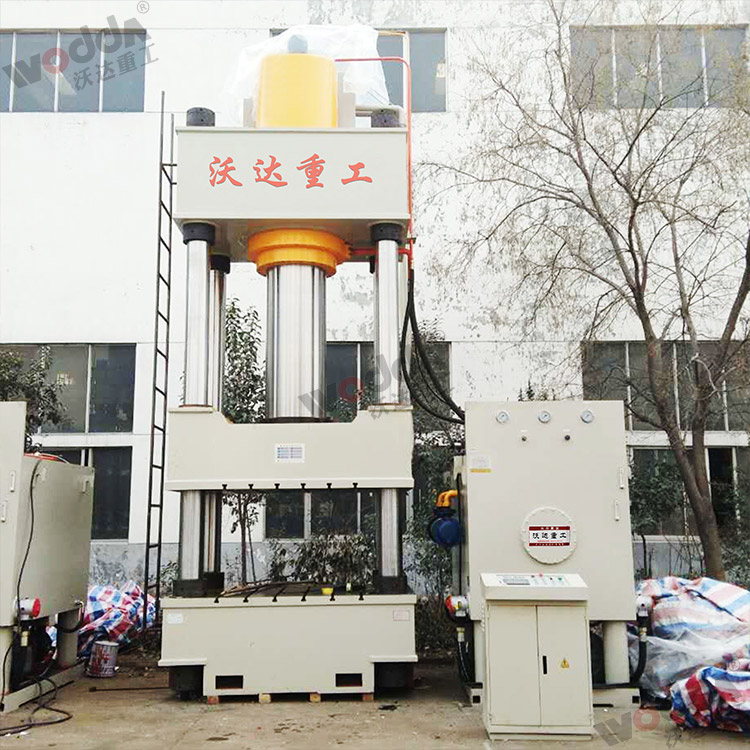 1000吨液压机 1000吨液压机