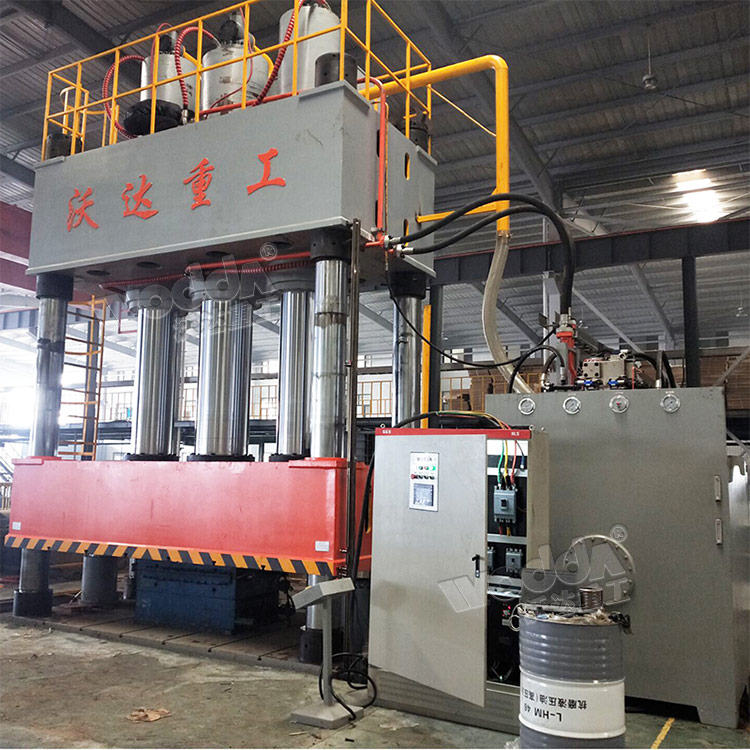 2000吨液压机 2000吨液压机