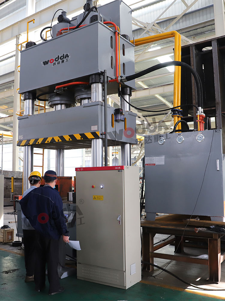 1000吨双缸伺服液压机车间试机 1000吨双缸伺服液压机车间试机