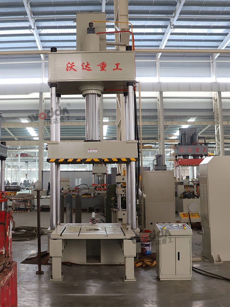 200吨四柱液压机带移动工作台 200吨四柱液压机带移动工作台