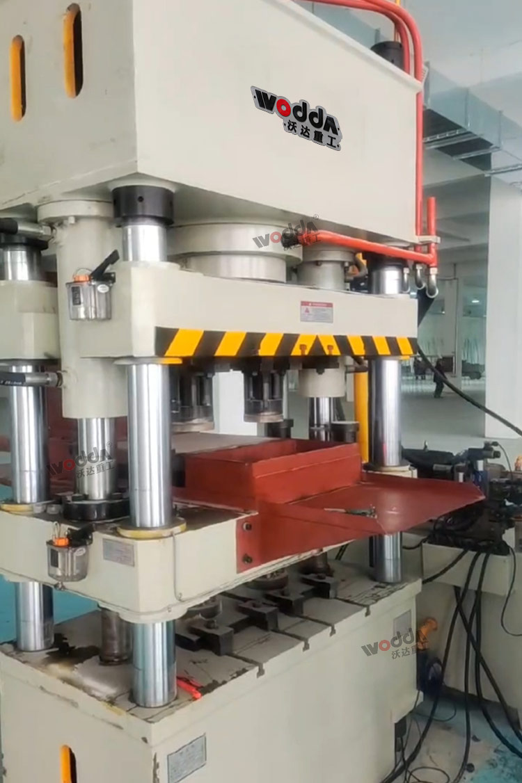 全自动粉末成型液压机 全自动粉末成型液压机