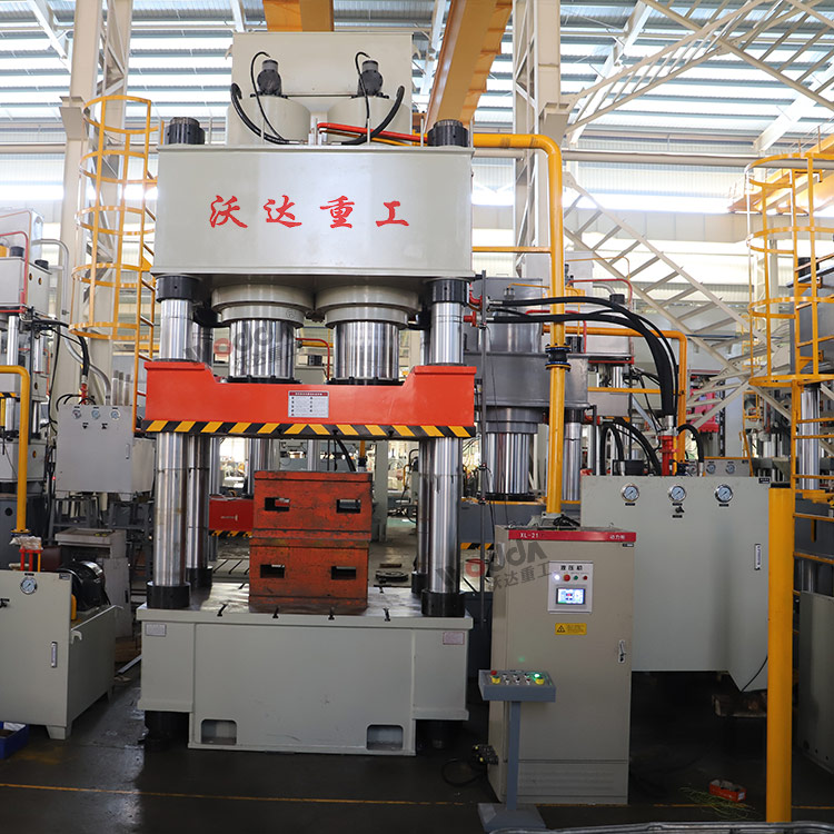 1250吨伺服四柱液压机 1250吨伺服四柱液压机