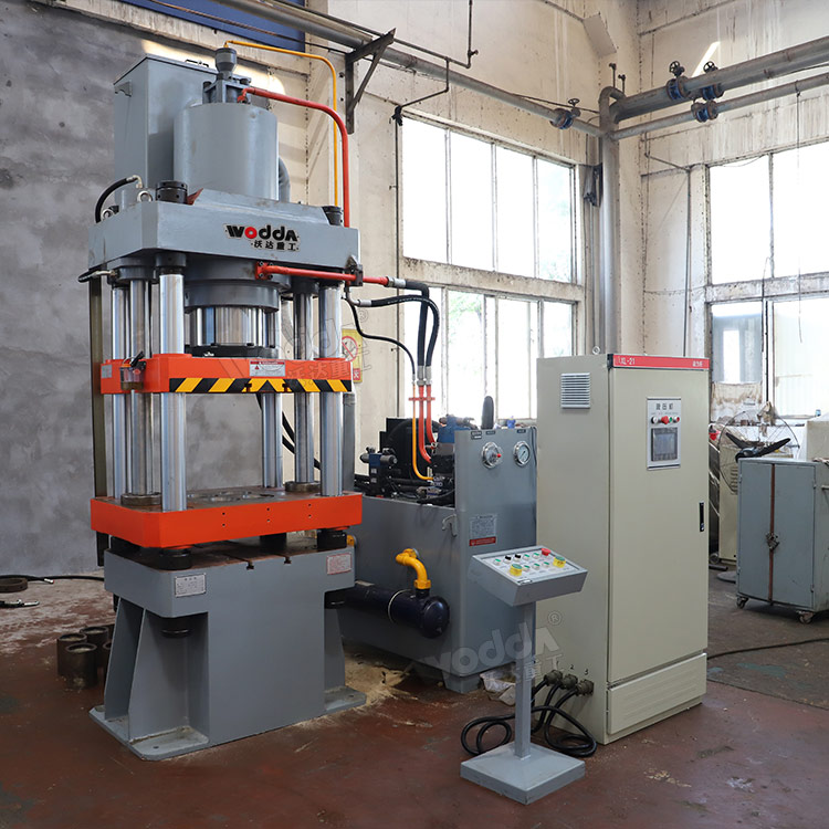 315吨四梁四柱油压机 315吨四梁四柱油压机