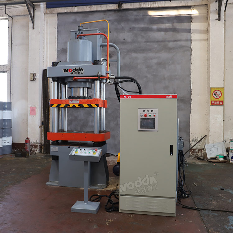 315吨粉末成型液压机 315吨粉末成型液压机