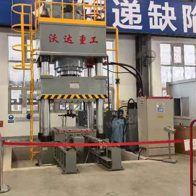 1000吨三梁四柱液压机带移动工作台 1000吨三梁四柱液压机带移动工作台