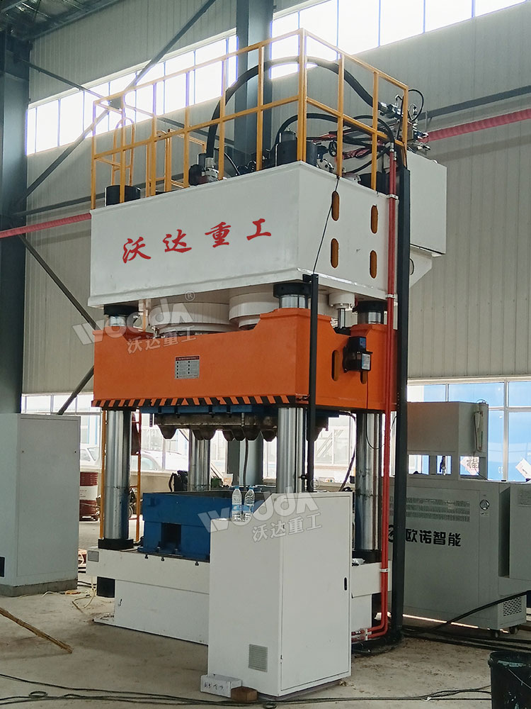 1600吨木屑托盘热压机 1600吨木屑托盘热压机