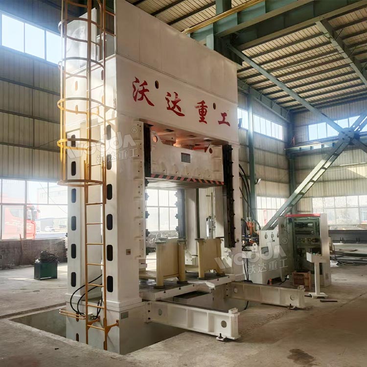 630吨框架式液压机现场调试 630吨框架式液压机现场调试