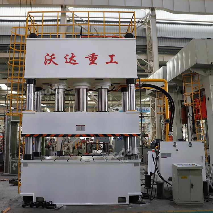 三梁四柱液压机 三梁四柱液压机