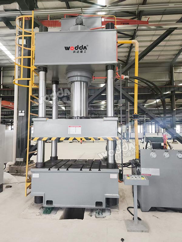 500吨四柱液压机 500吨四柱液压机