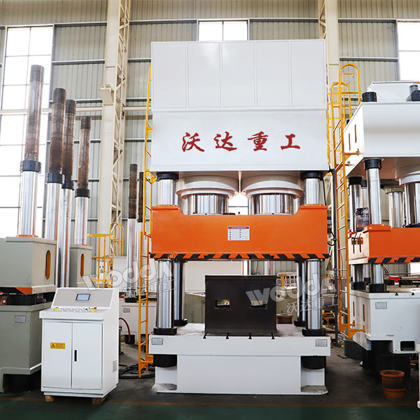 1600吨塑料托盘液压机.jpg 1600吨塑料托盘液压机.jpg