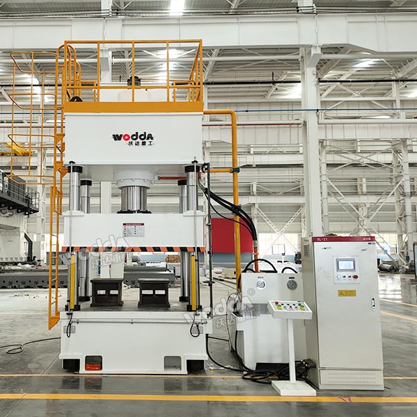 315吨四柱液压机 315吨四柱液压机