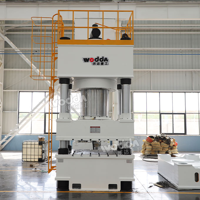 1600吨四柱液压机 1600吨四柱液压机