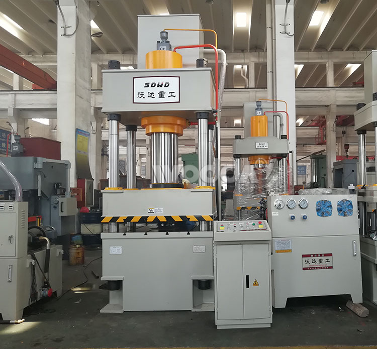 315吨四柱液压机 315吨四柱液压机