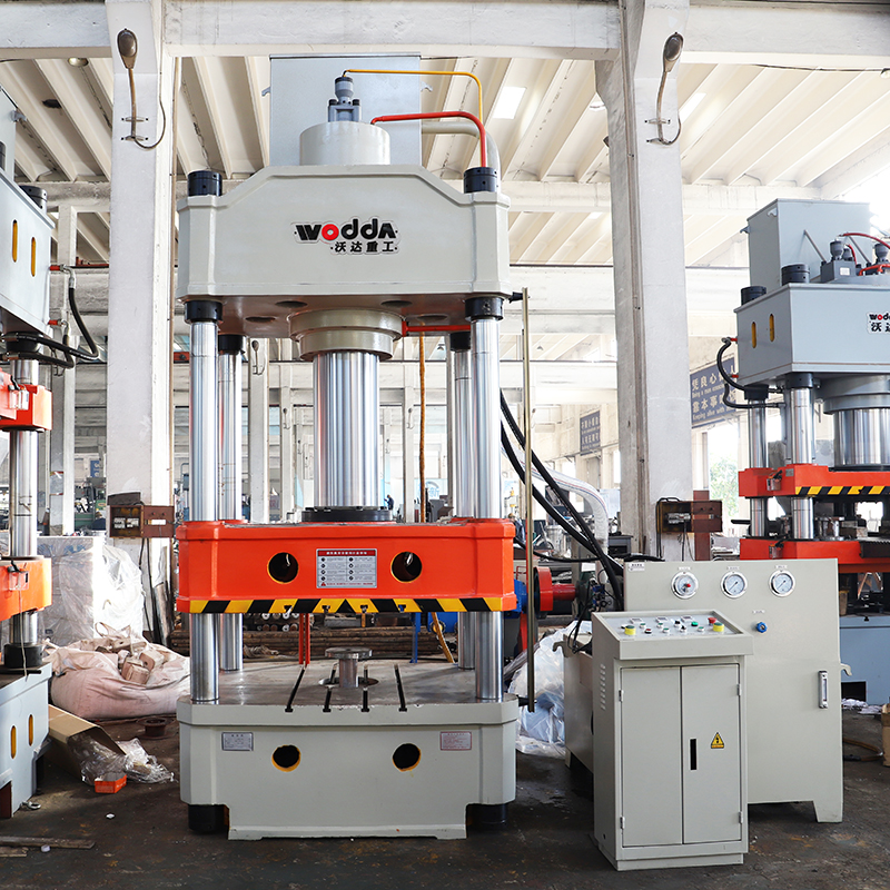 三梁四柱液压机 三梁四柱液压机