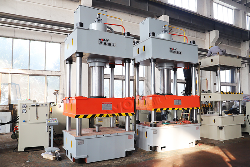 315吨液压机 315吨液压机